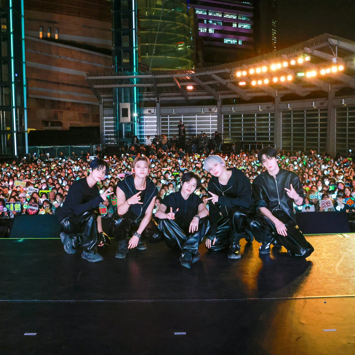 TOMORROW X TOGETHER的最新照片