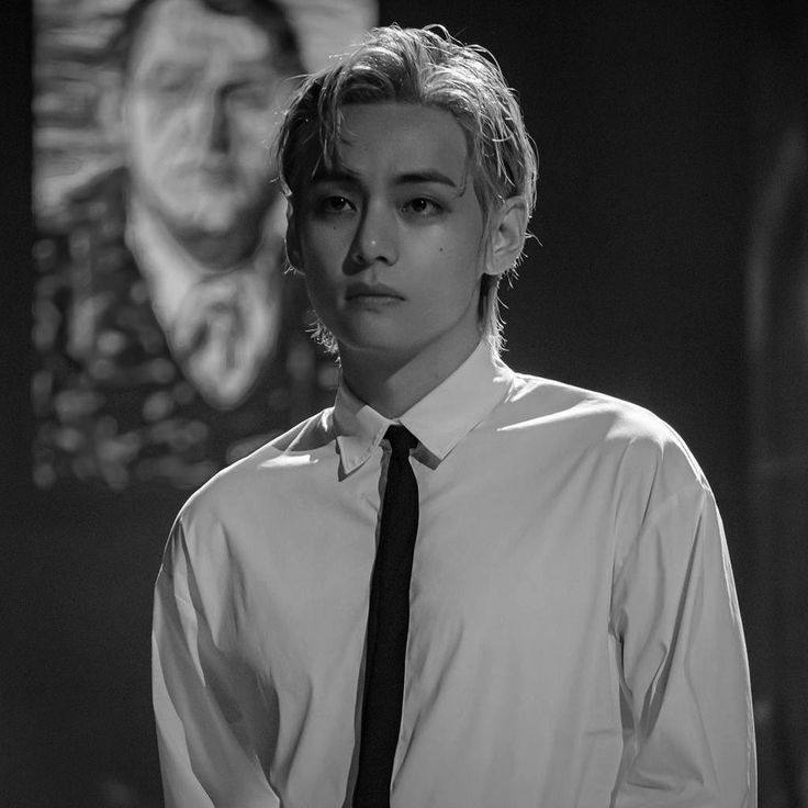 뷔 (방탄소년단)의 비하인드 컷