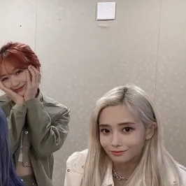 Behind-the-scenes cut of Lovelyz