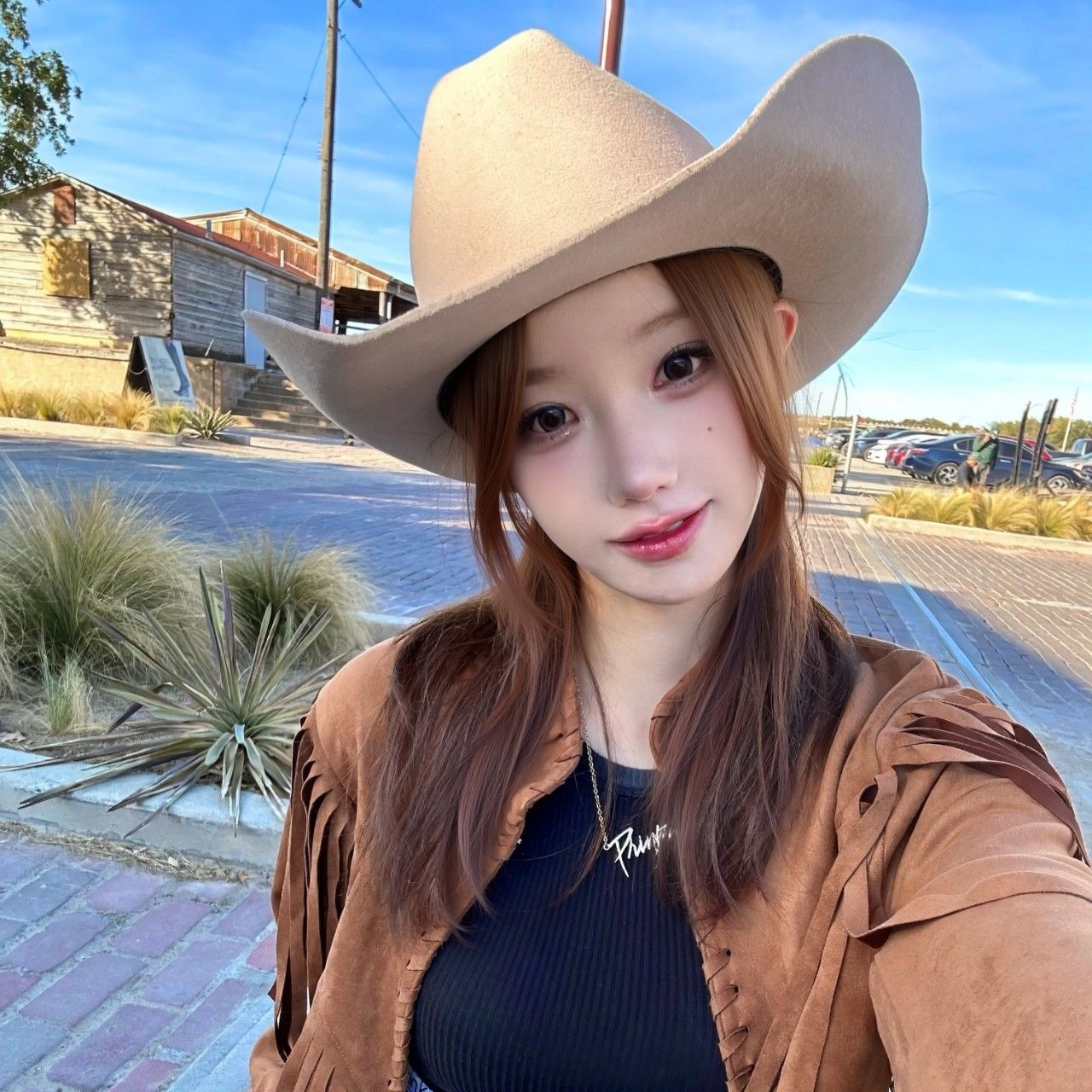 A moment captured by QWER's fan