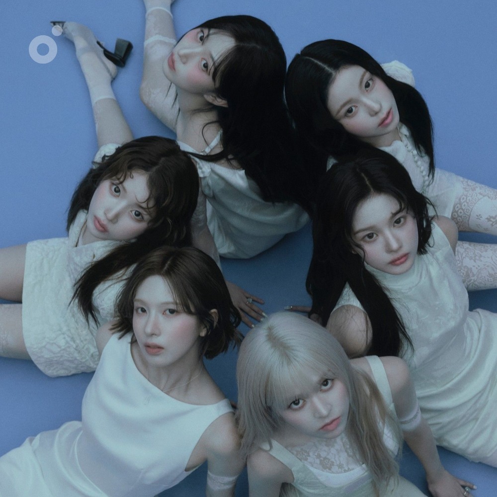 Behind-the-scenes cut of NMIXX