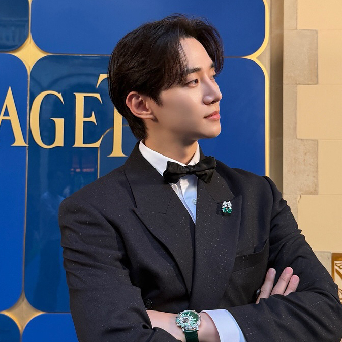 Behind-the-scenes cut of Junho (2PM)