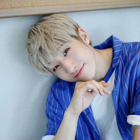 Behind-the-scenes cut of Jinjin (ASTRO)