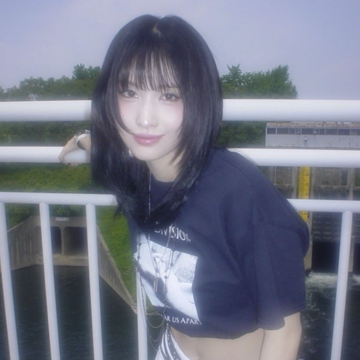Behind-the-scenes cut of Momo (TWICE)