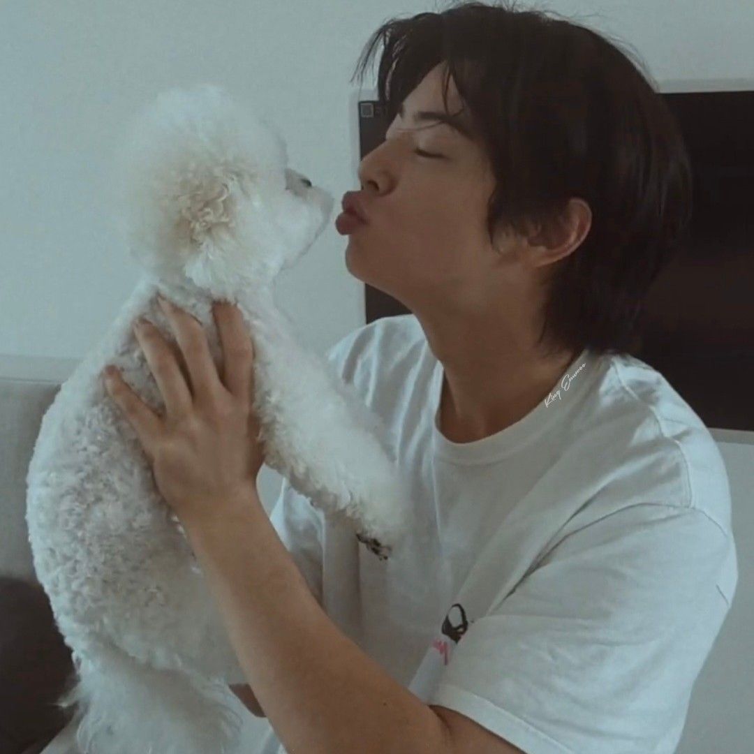 Recent activity shot of Eunwoo (ASTRO)