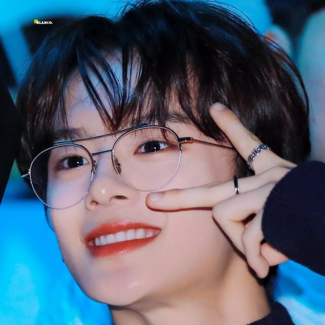 Behind-the-scenes cut of Kangmin (VERIVERY)
