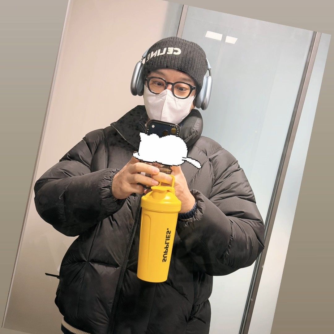 Behind-the-scenes cut of Hwang Chiyeol