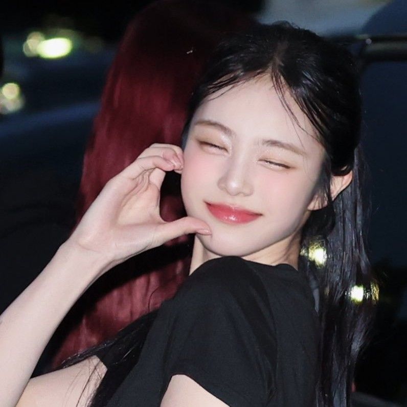 Behind-the-scenes cut of Ian (Hearts2Hearts)