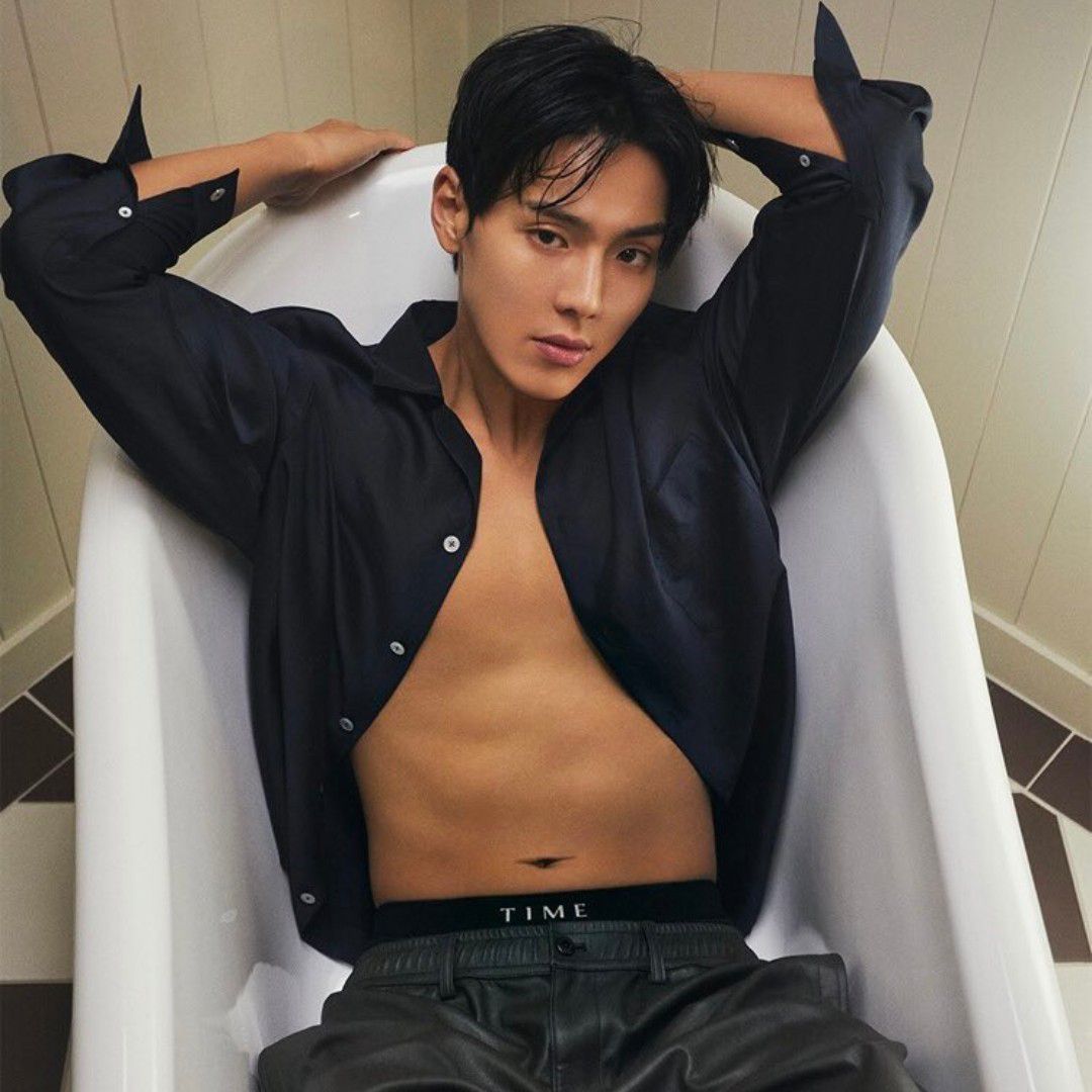A moment captured by Shownu (MONSTA X)'s fan