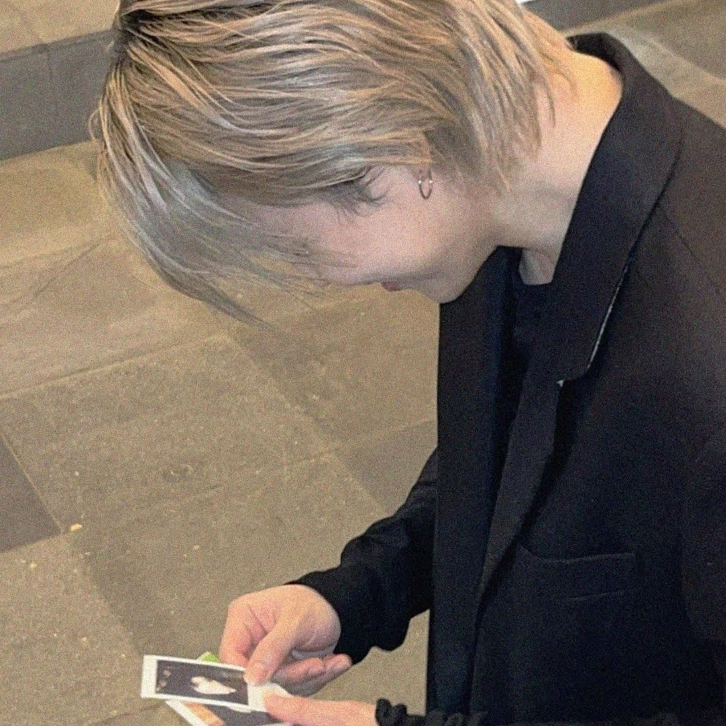 Foto aktivitas terbaru Jimin (BTS)