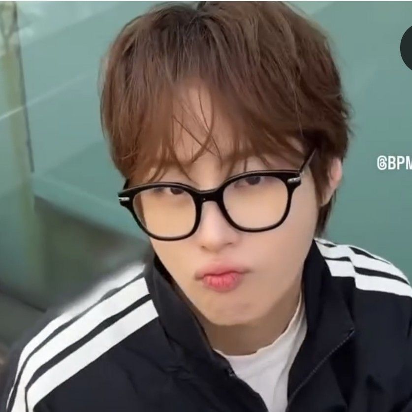 하성운 최근 활동샷