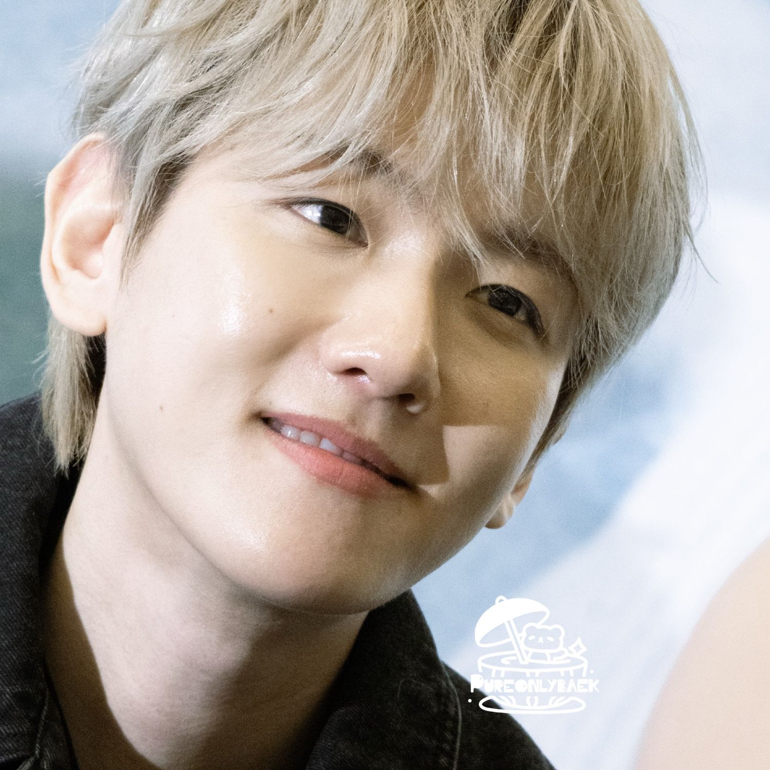 백현 (EXO)의 최신 사진