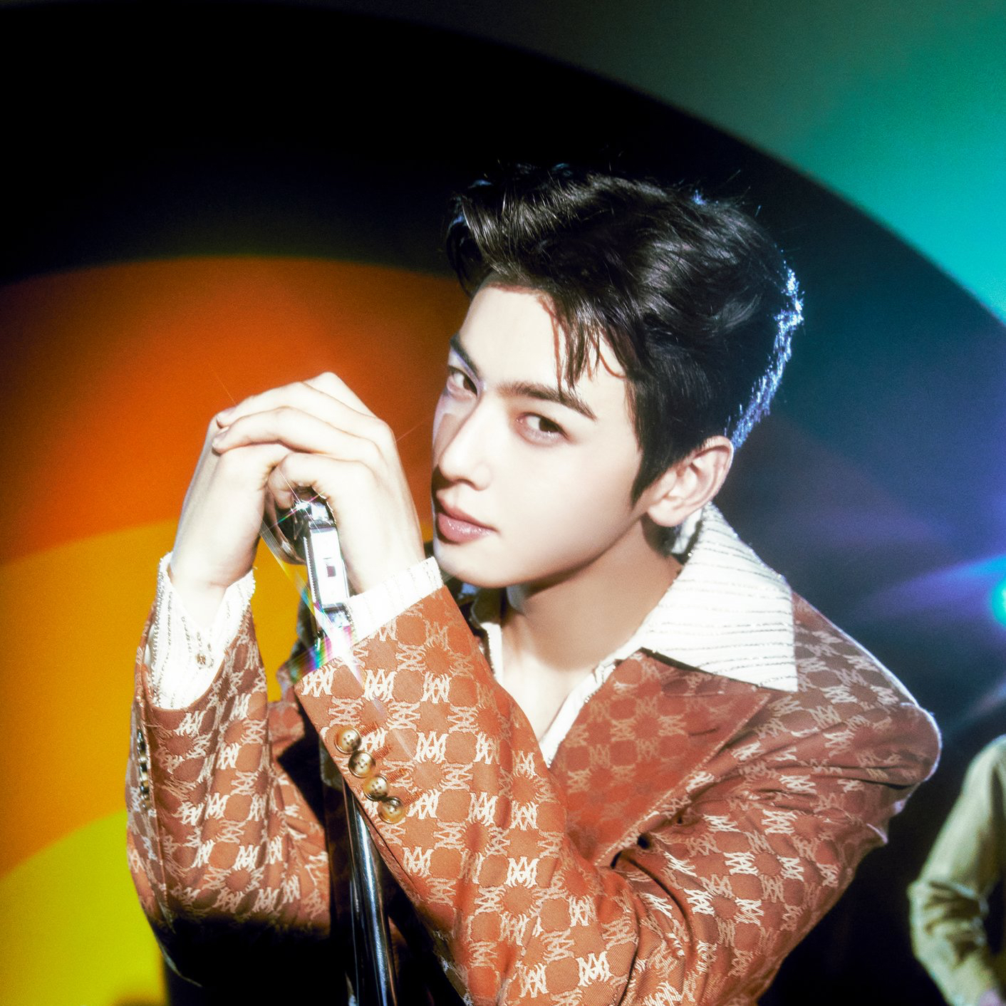 ASTRO的最新照片