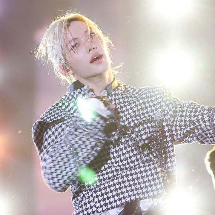 Behind-the-scenes cut of Felix (Stray Kids)