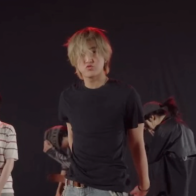 Behind-the-scenes cut of Heart (BUS)