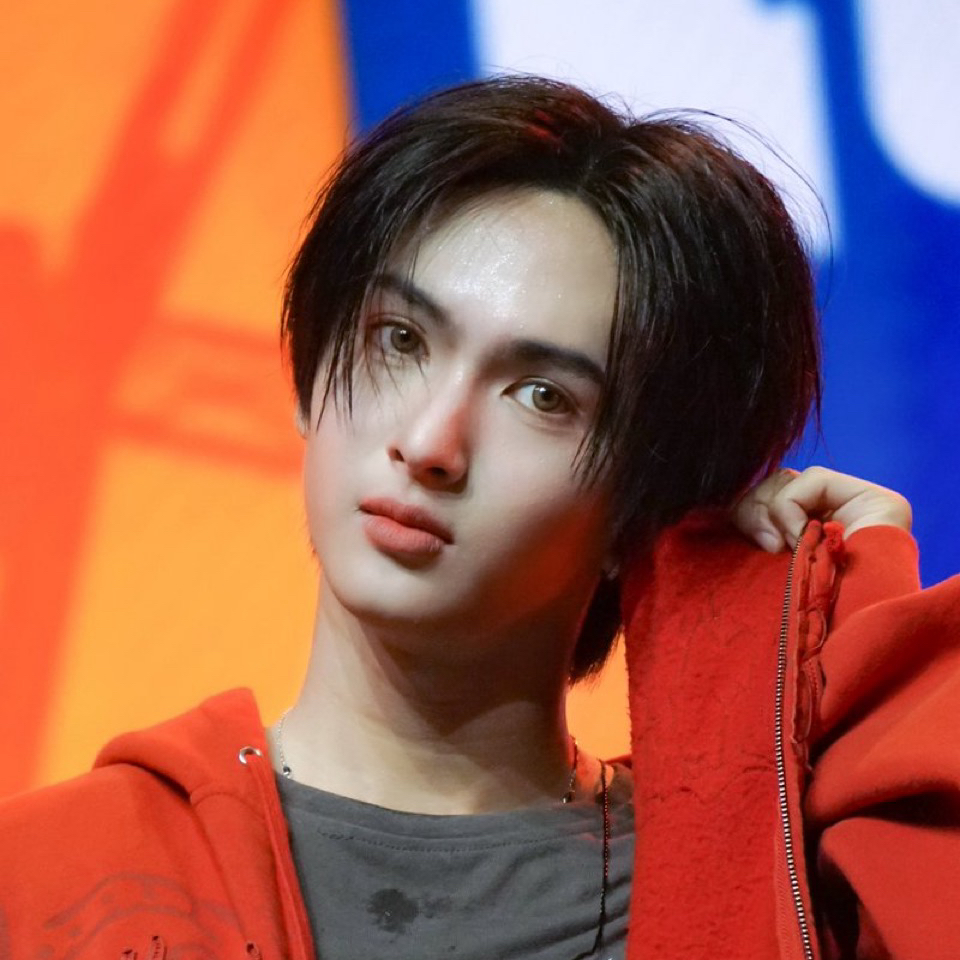 Latest photo of Copper (BUS)