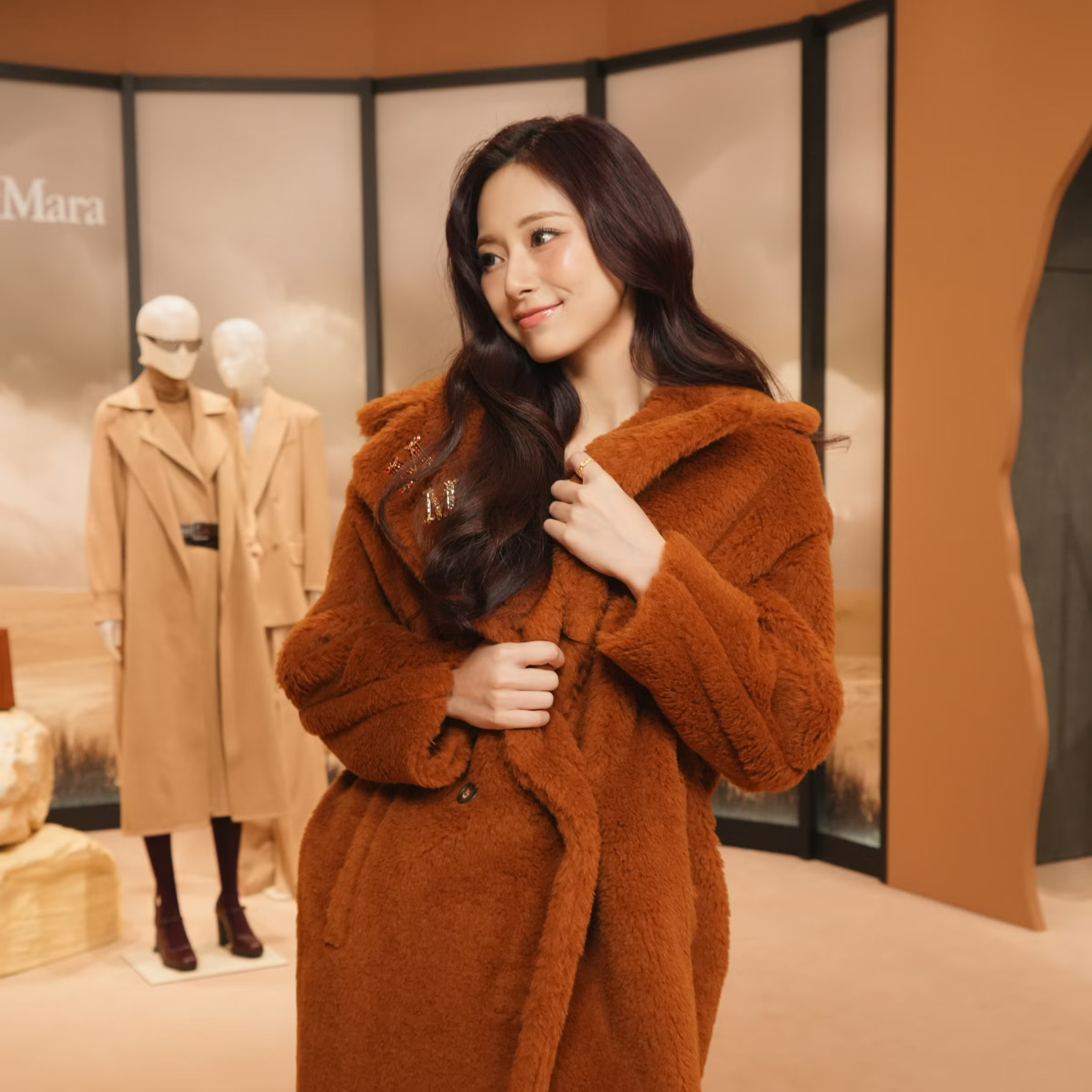 Potret di balik layar Tzuyu (TWICE)