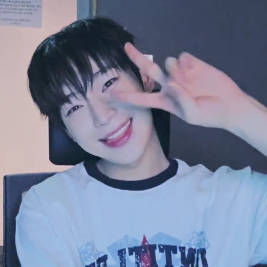Latest photo of Sunoo (ENHYPEN)