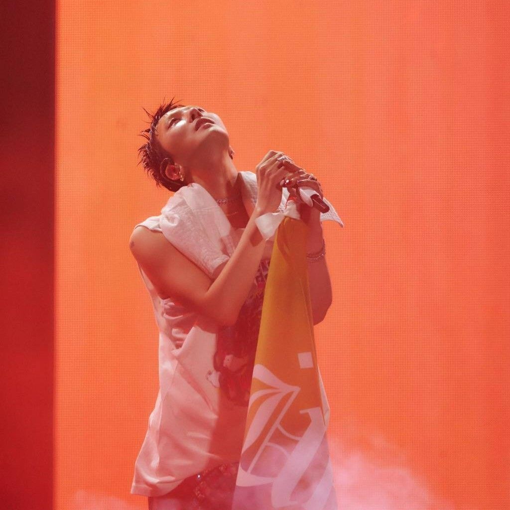 Behind-the-scenes cut of G-DRAGON (BIGBANG)