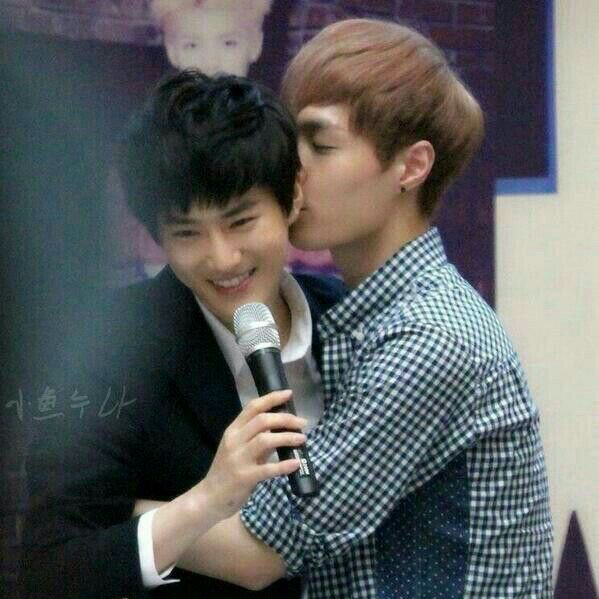 Recent activity shot of Lay (EXO)