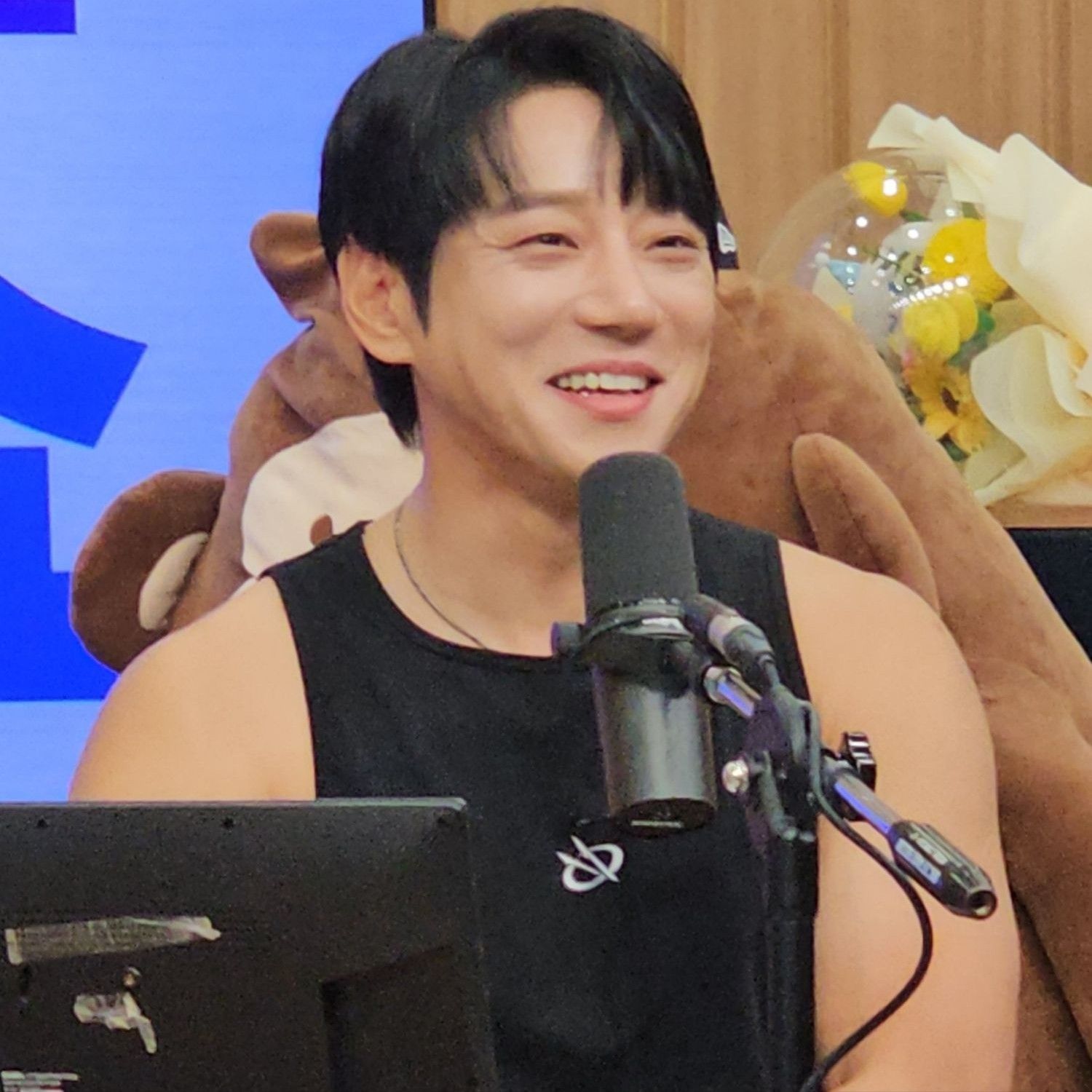 Recent activity shot of Hwang Chiyeol