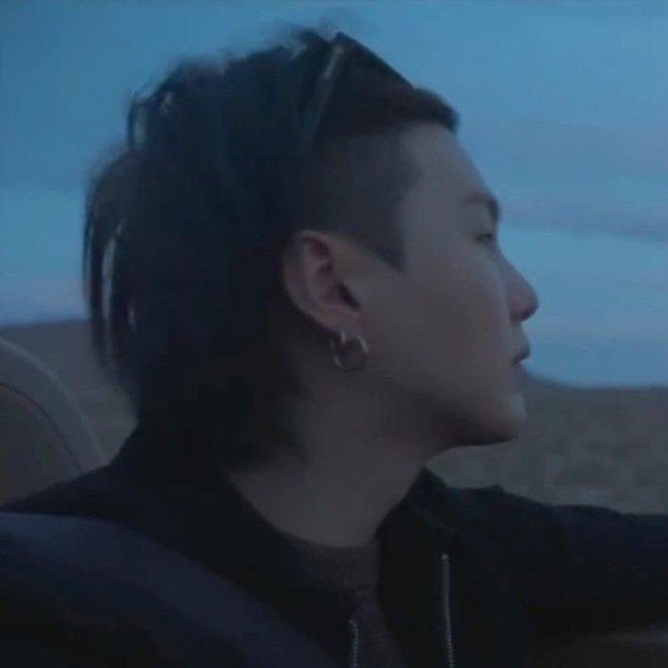 Foto terbaru SUGA (BTS)