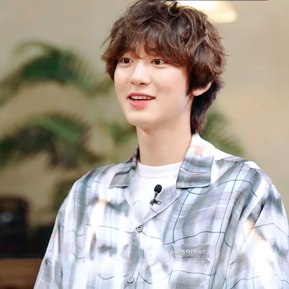 Behind-the-scenes cut of Chanyeol (EXO)