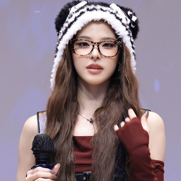 Shining profile picture of Mai (izna) on today's Choeaedol