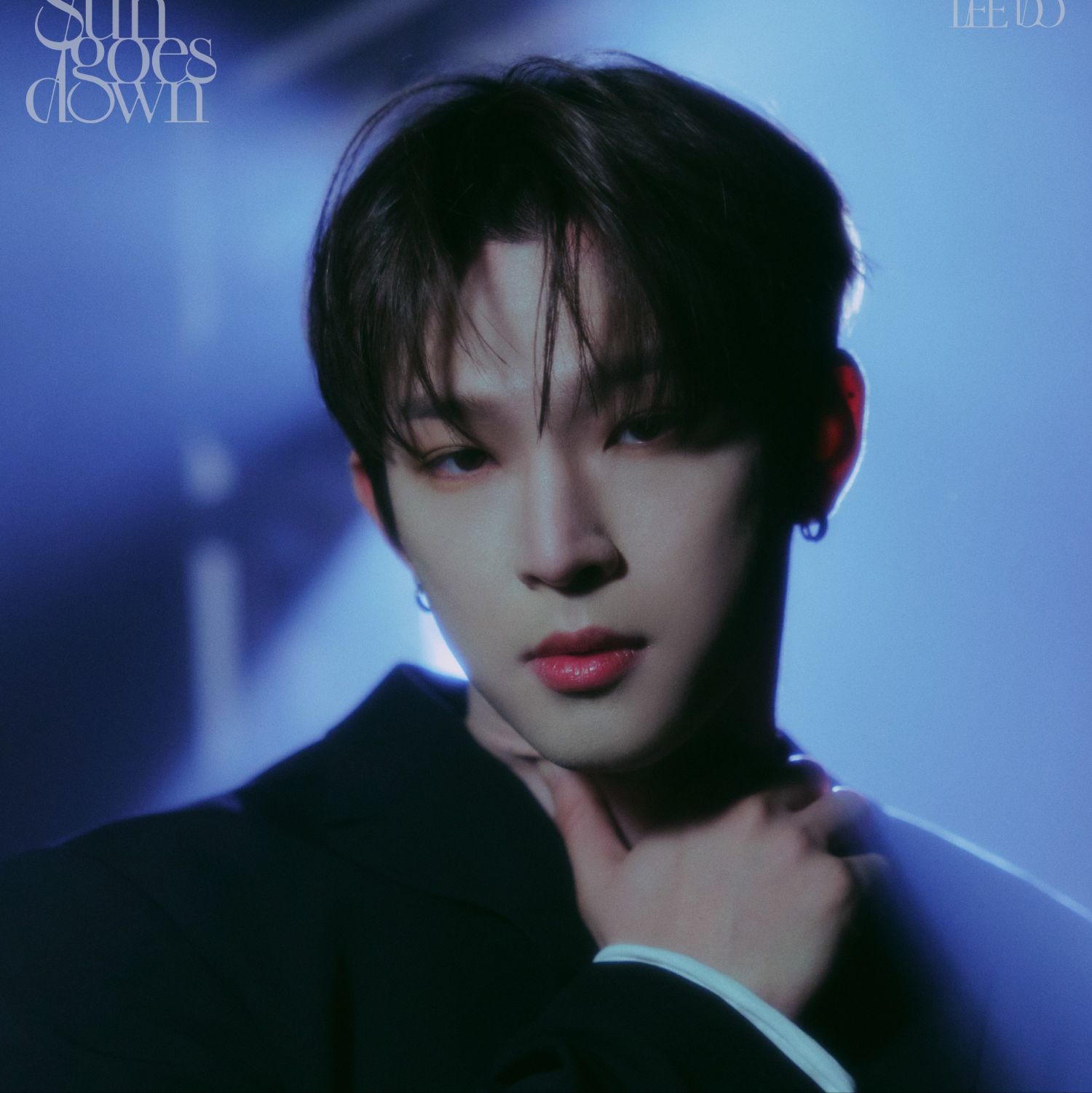 Behind-the-scenes cut of LEE DO (ONEUS)