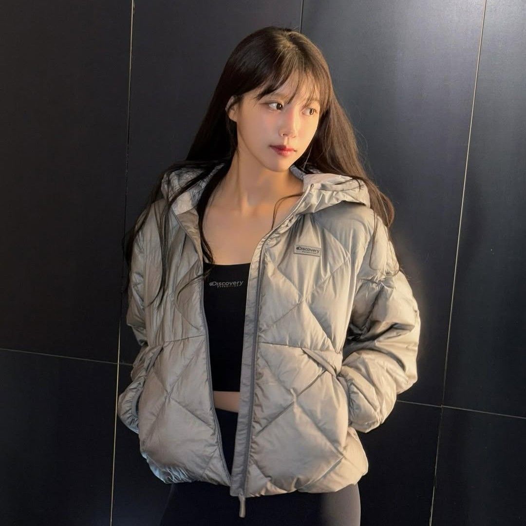 Recent activity shot of Lee Miju (Lovelyz)