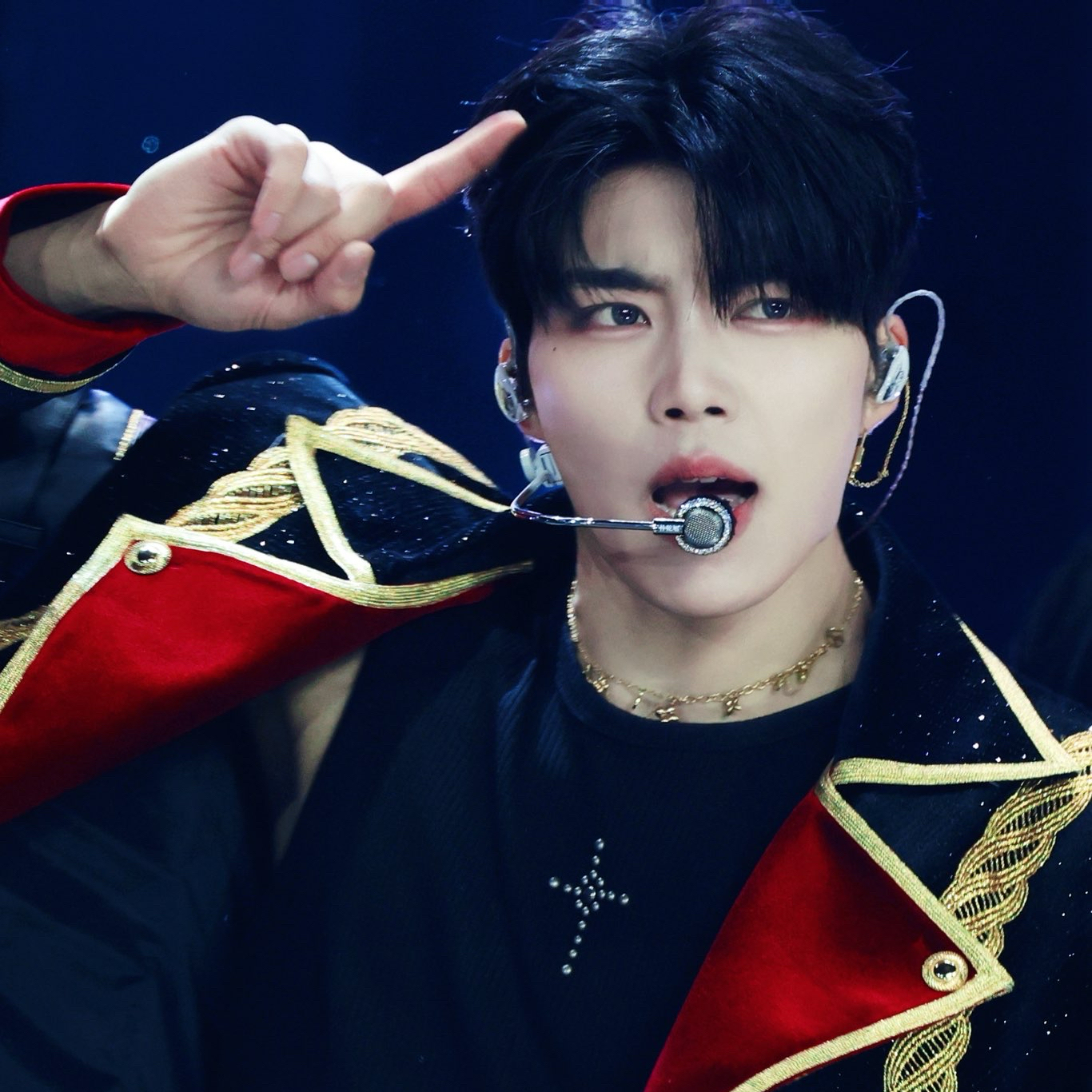 朴干旭 (ZEROBASEONE)粉丝拍下的瞬间