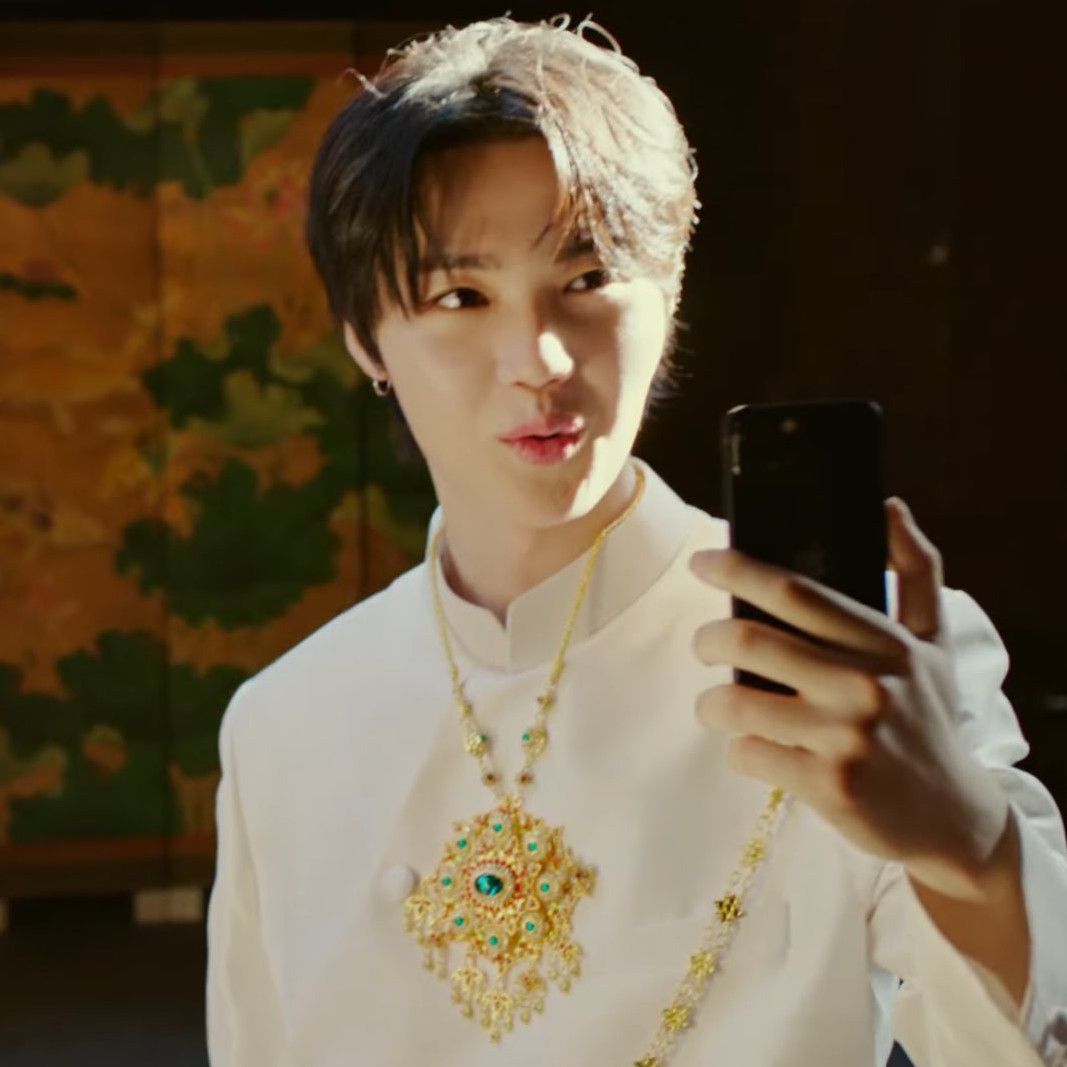 A moment captured by Doyoung (TREASURE)'s fan