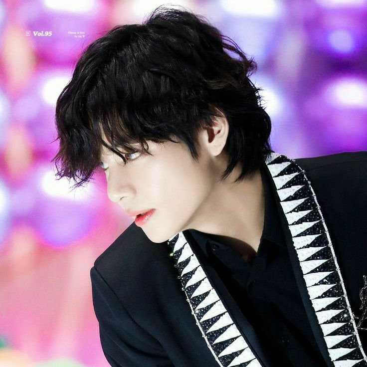 뷔 (방탄소년단)의 비하인드 컷