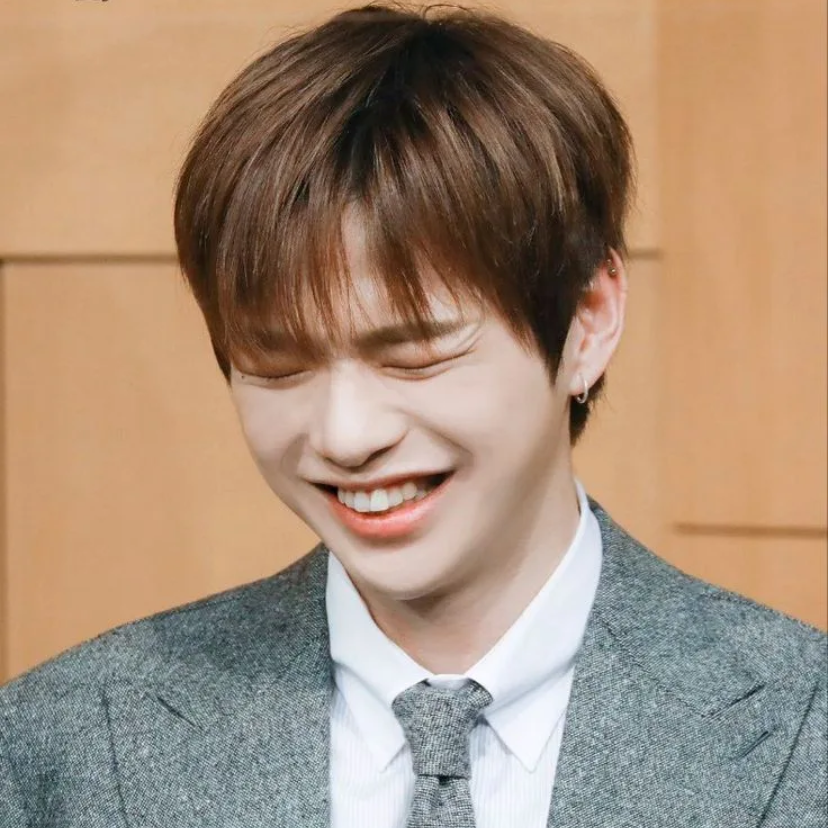 Behind-the-scenes cut of Kang Daniel