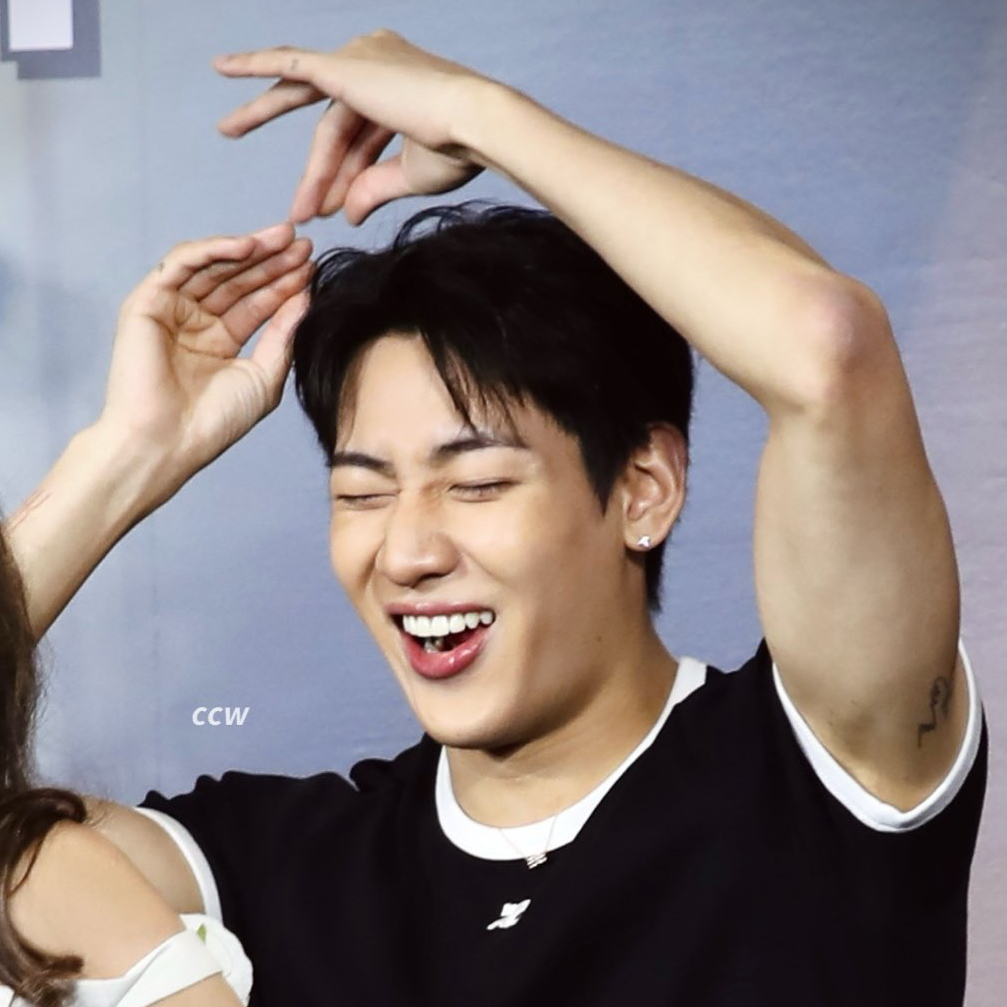 Latest photo of Bambam (GOT7)