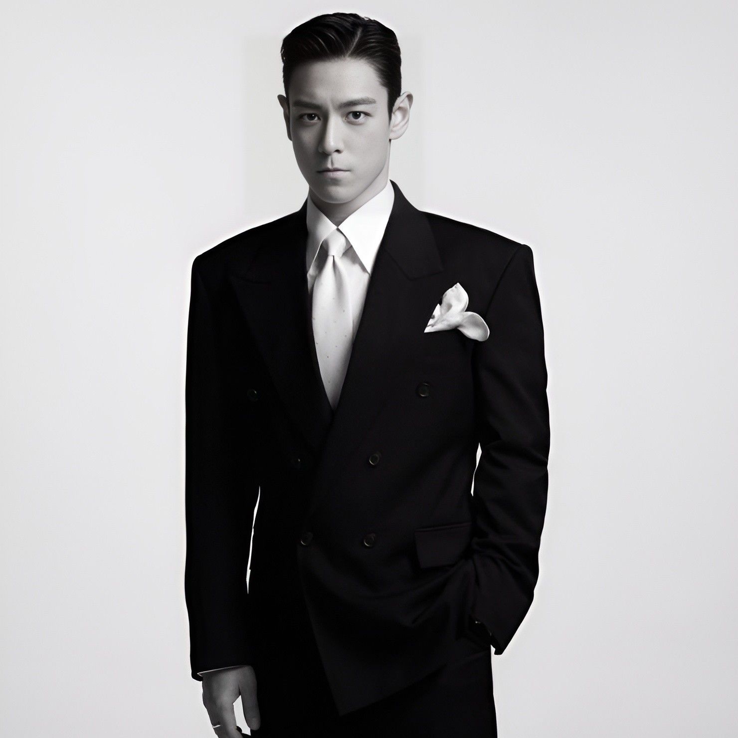 Behind-the-scenes cut of T.O.P