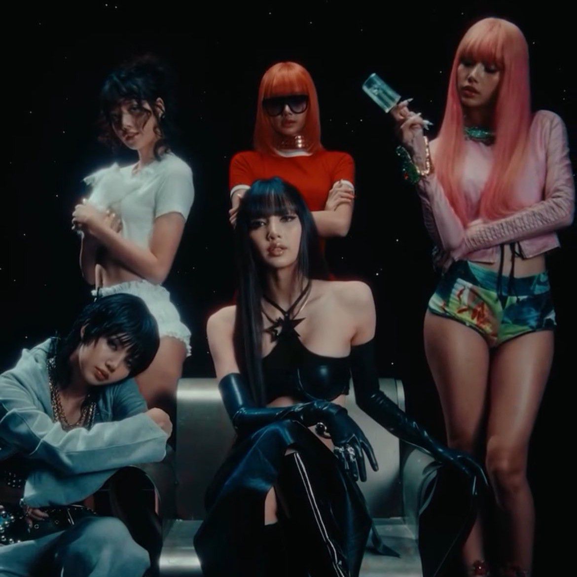 리사 (BLACKPINK)의 비하인드 컷