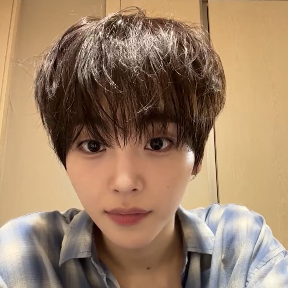 Recent activity shot of Hyeongjun (CRAVITY)