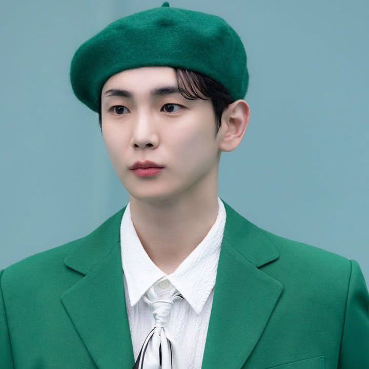 Behind-the-scenes cut of Key (SHINee)