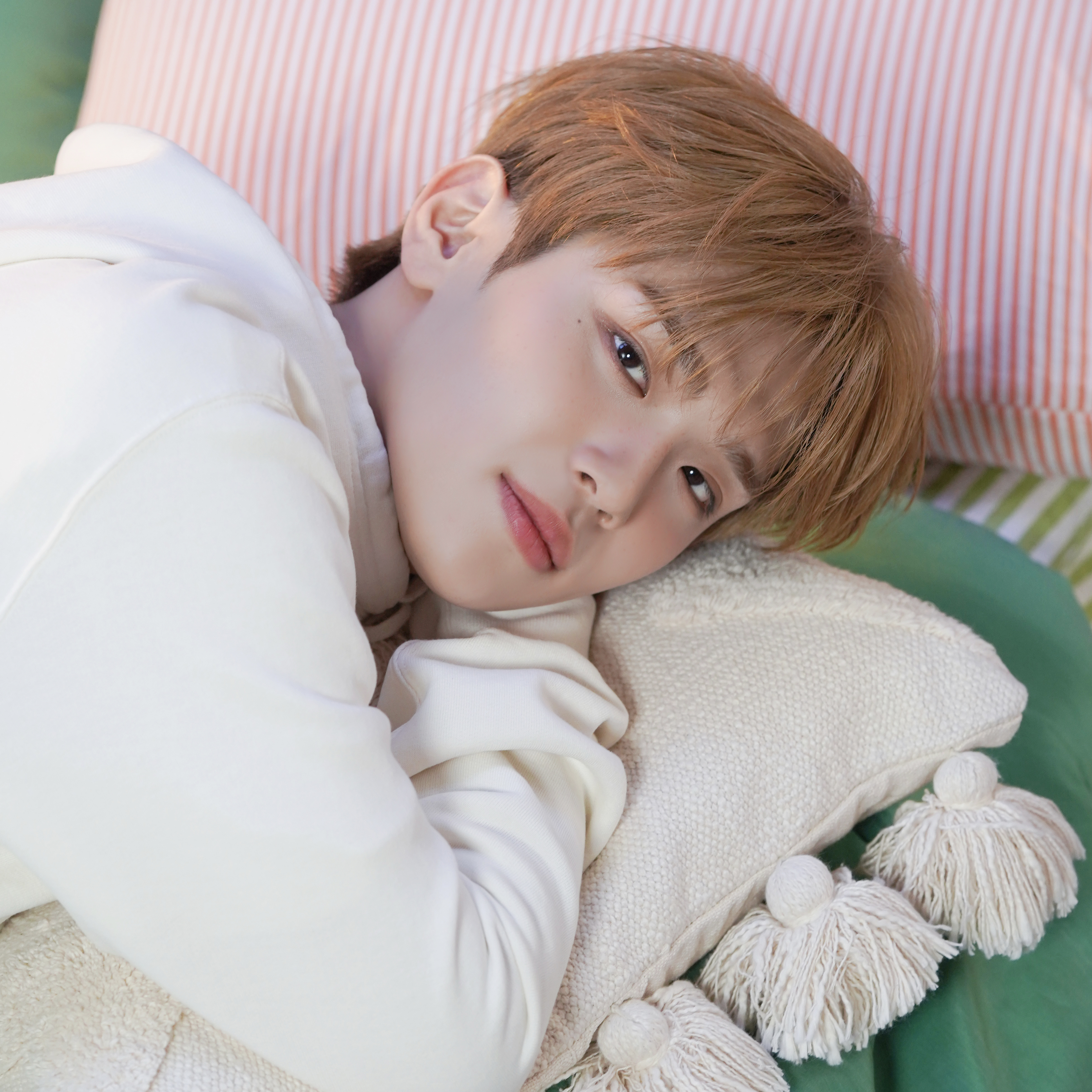 Latest photo of Kim Taerae (ZEROBASEONE)