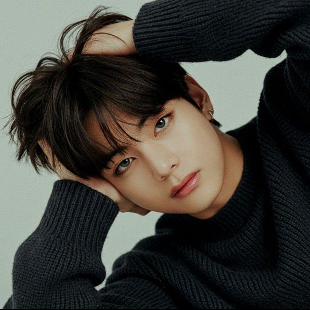Foto terbaru V (BTS)