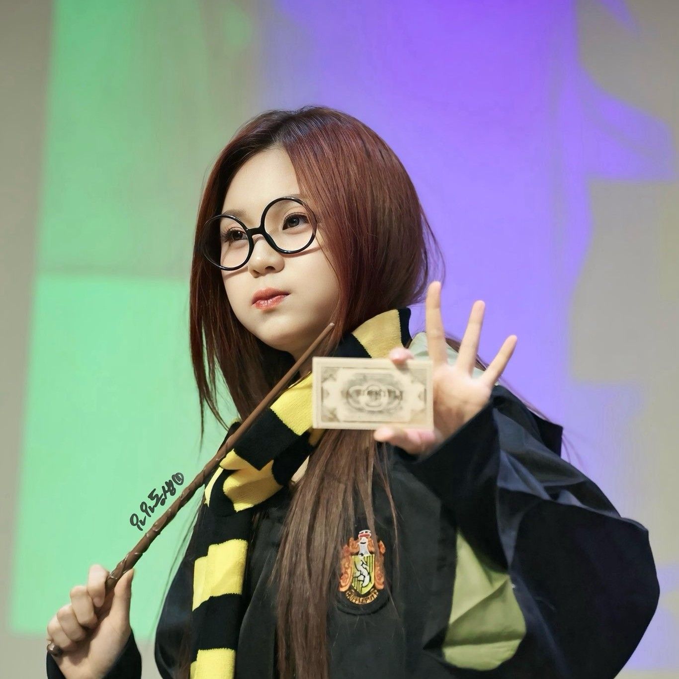 VIVIZ의 비하인드 컷