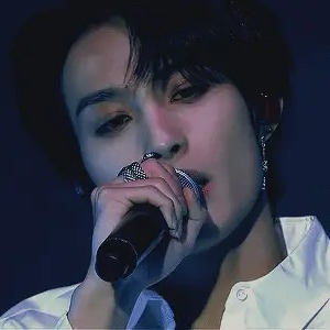 A moment captured by YANGYANG (WayV)'s fan
