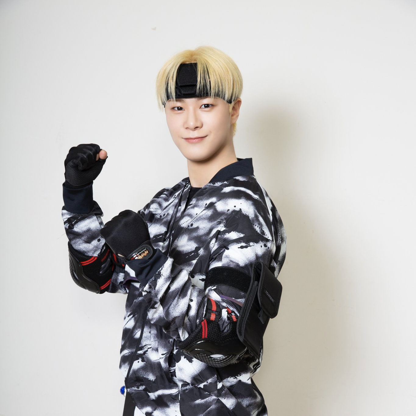 Latest photo of Moonbin (ASTRO)