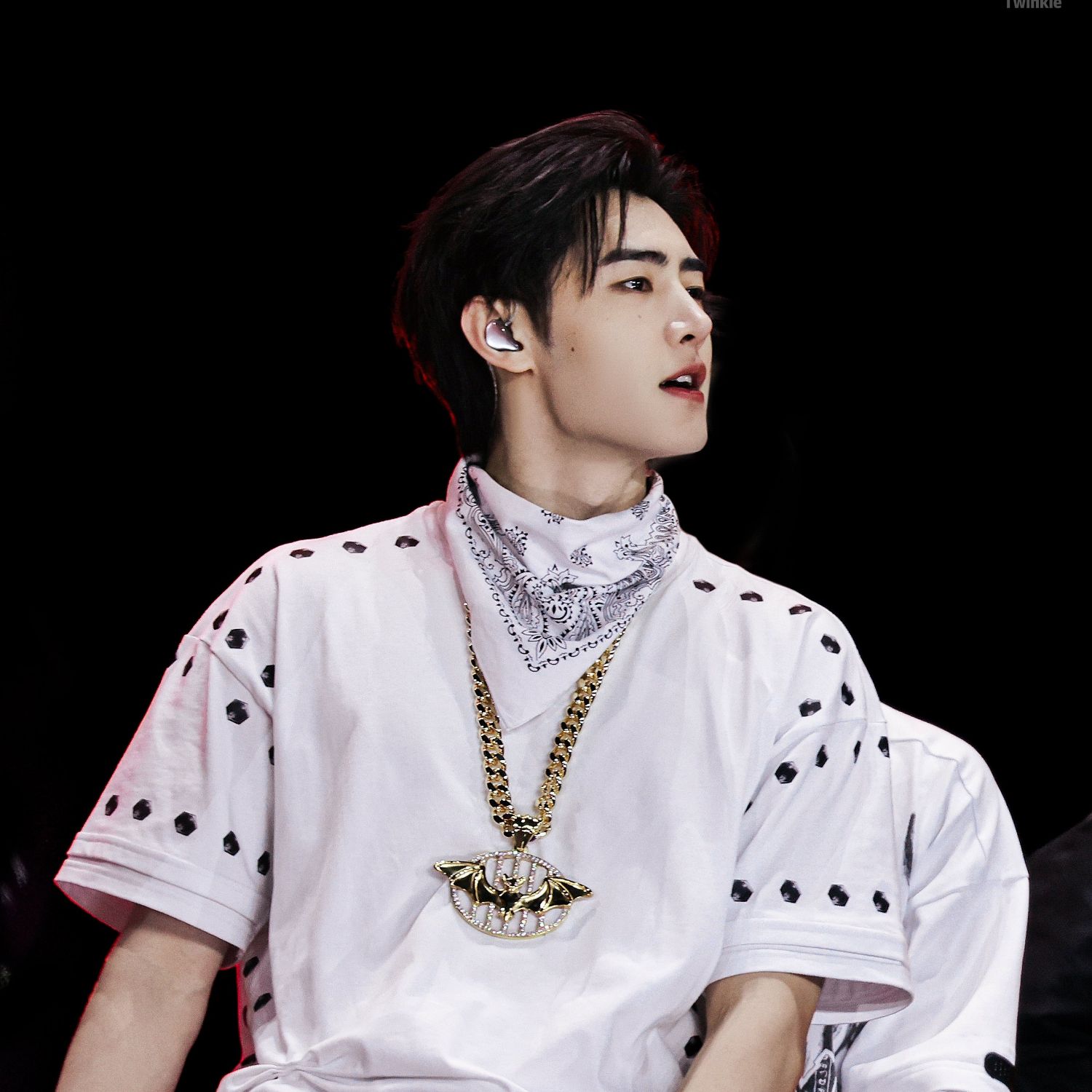 Behind-the-scenes cut of Sunghoon (ENHYPEN)