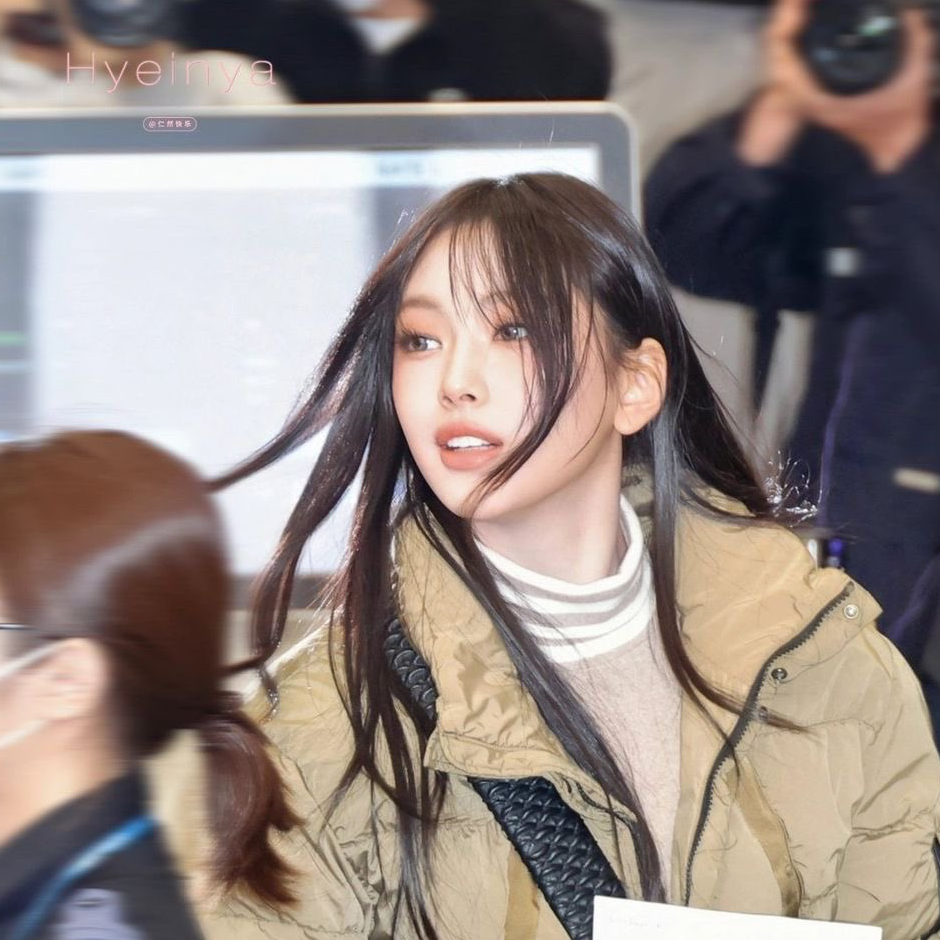 Latest photo of Hyein (NewJeans)