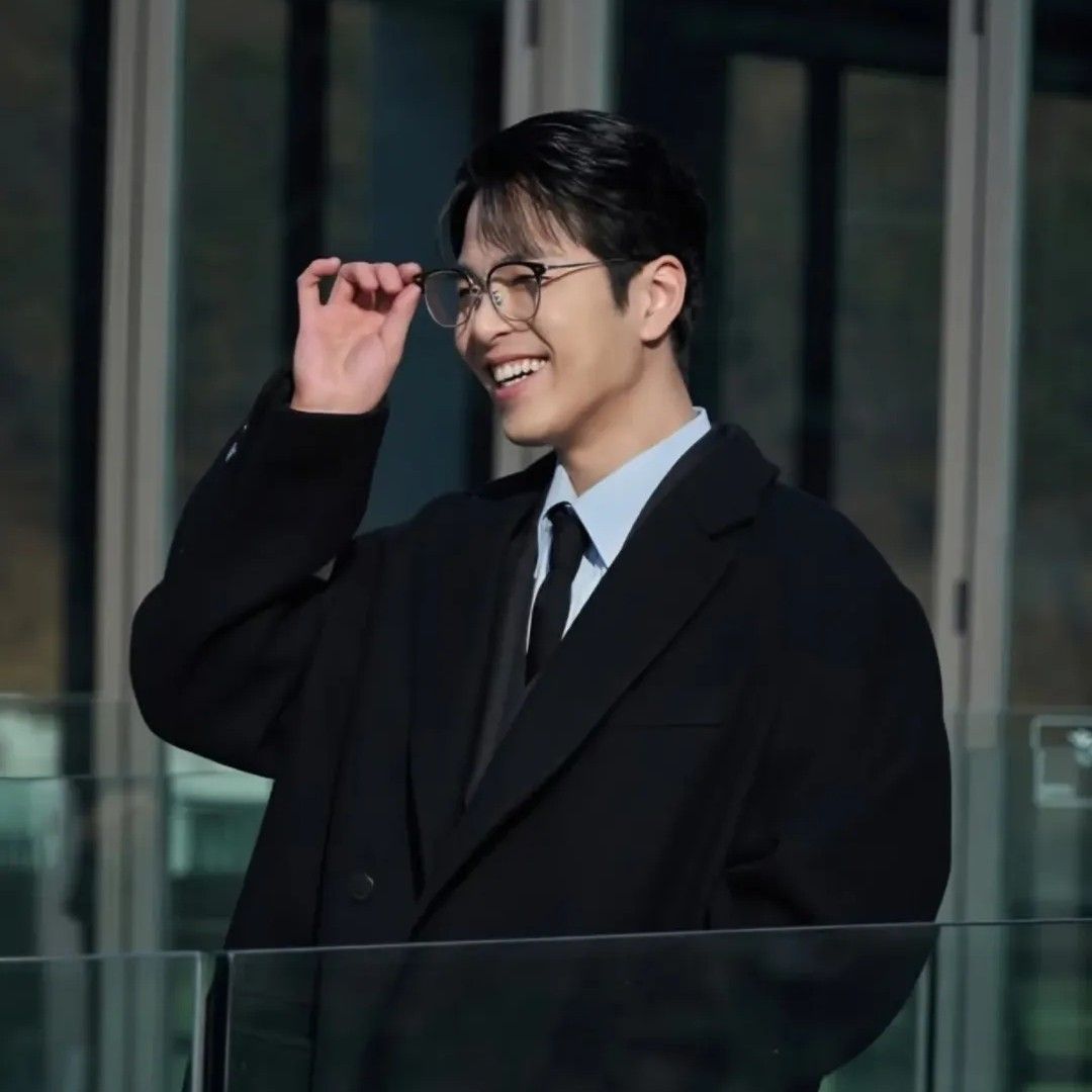 Behind-the-scenes cut of JU-NE (iKON)