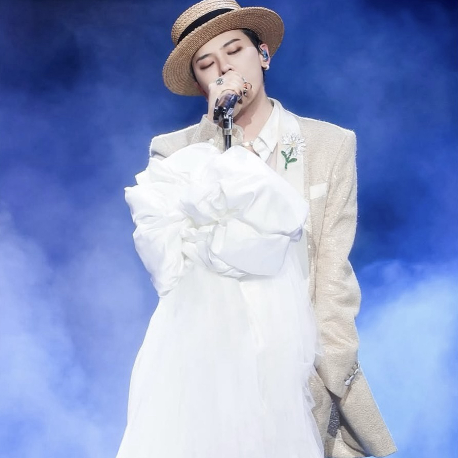 Recent activity shot of G-DRAGON (BIGBANG)