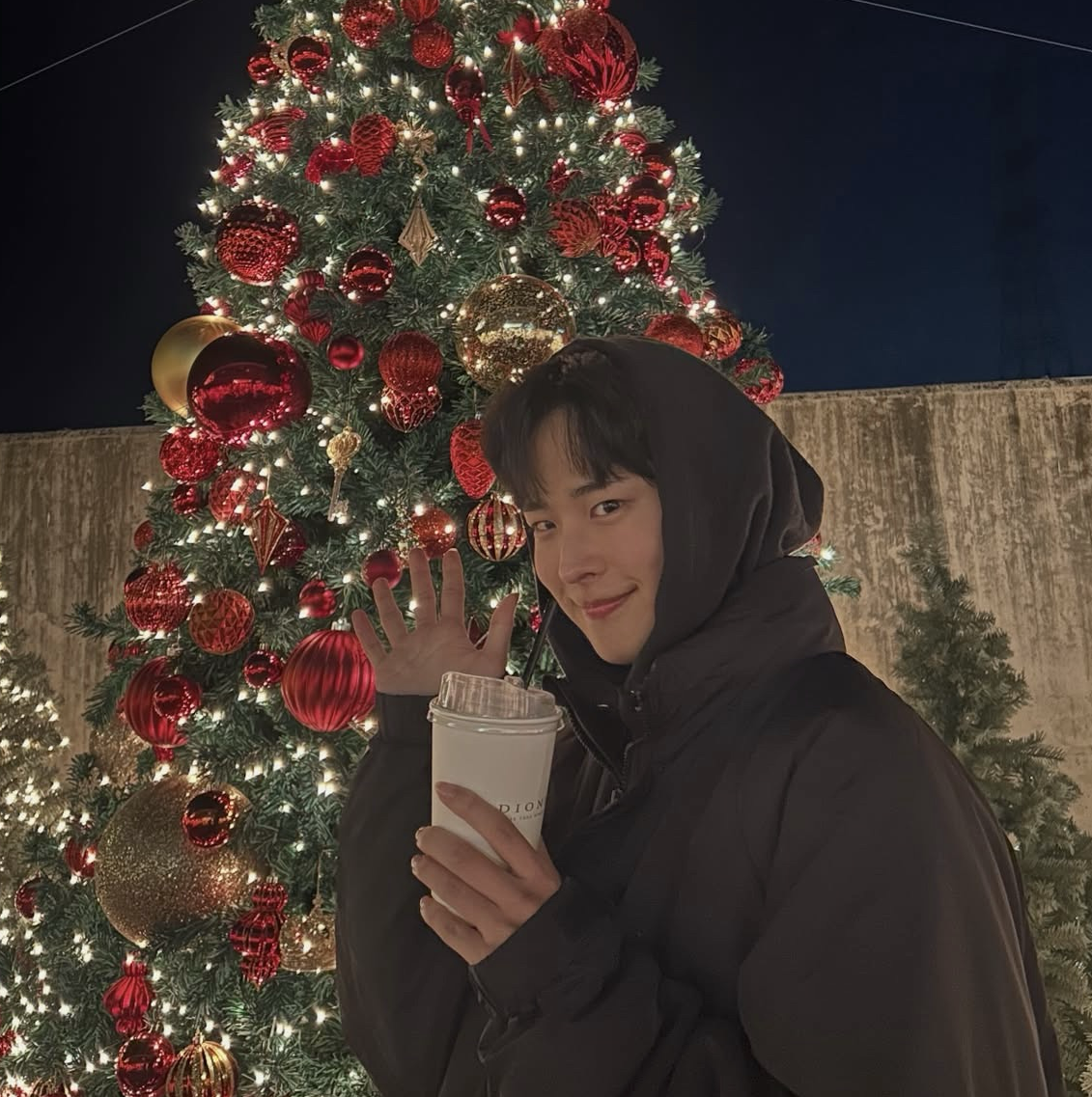 Behind-the-scenes cut of Choi Byungchan