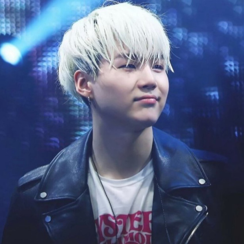 SUGA (BTS)の舞台裏ショット